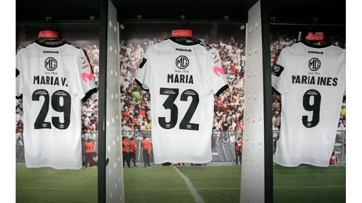 Las camisetas con que Colo Colo homenajea a luchadoras contra el cáncer de mamas