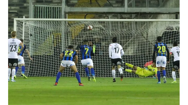 Colo Colo recibe a Huachipato.