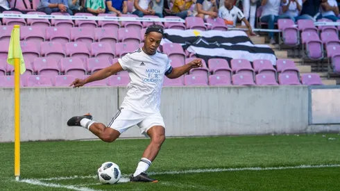 Ronaldiho estará jugando en Santiago.