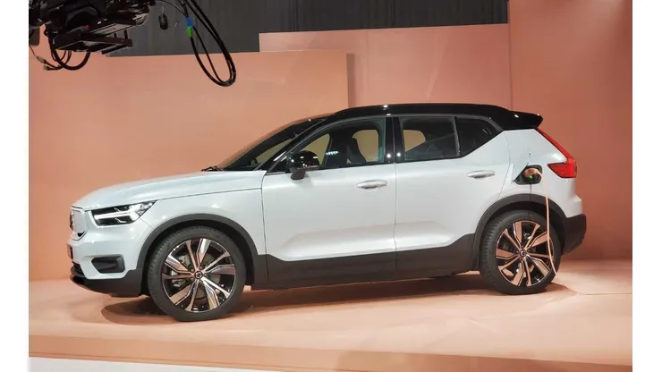 Volvo entra al mercado de los autos eléctricos con el XC40 Recharge