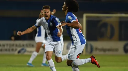 Bello y el importante gol de Los Pumas.