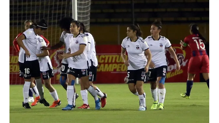 Colo Colo Femenino juega ante Peñarol por el sueño de seguir avanzando en la Libertadores Femenina.