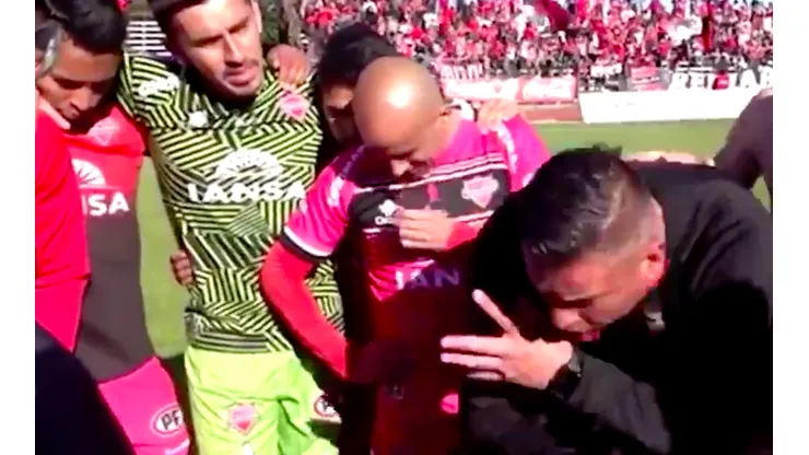 Técnico de Ñublense saca aplausos por tremenda charla motivacional a su plantel