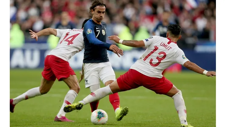 Empate entre Francia y Turquía