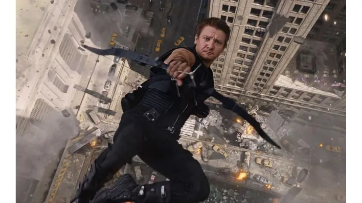 Renner en la primera película de "Avengers".
