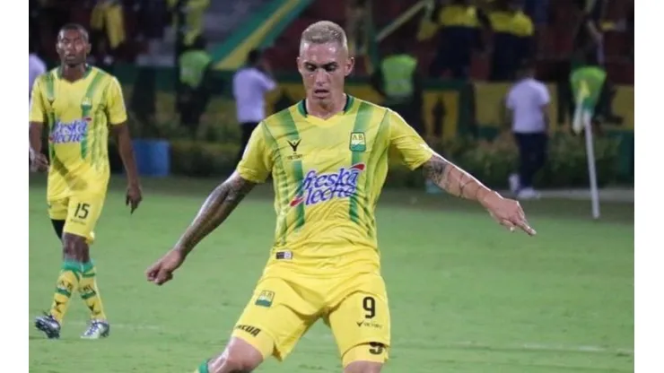 Pineda lleva dos goles en el Bucaramanga de Colombia