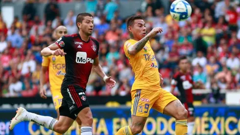 Eduardo Vargas vuelve a las prácticas tras superar lesión en su rodilla