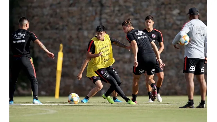 Con Bravo y Vidal a la cabeza, la selección chilena se prepara para enfrentar a Guinea
