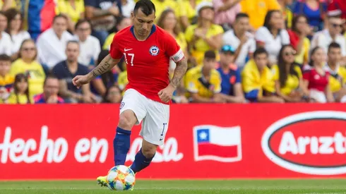 Gary Medel queda descartado en la Roja para duelo ante Guinea