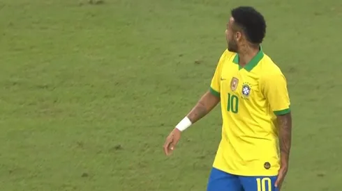 Alarma en el PSG: Neymar dura 10 minutos y sale lesionado en Brasil