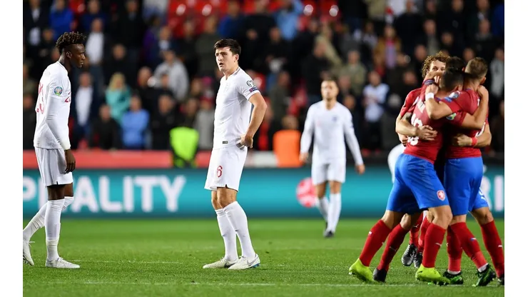 Inglaterra aún debe asegurar su clasificación.