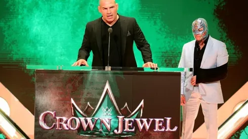 Cain Velásquez se retira de las MMA y firma un contrato de varios años con WWE