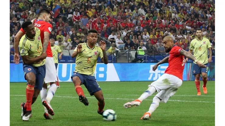 Chile se reencuentra con Colombia tras la pasada Copa América en Brasil, ahora en España..