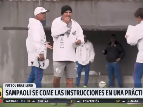 Sampaoli se come el papel de las instrucciones en plena práctica
