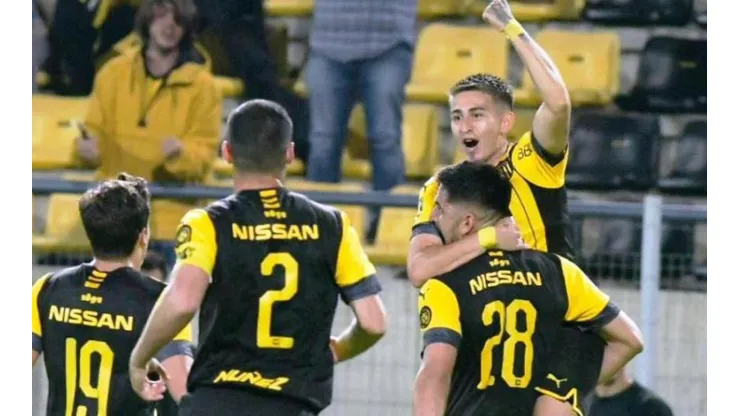 Alfredo Arias vuelve a perder y sigue último