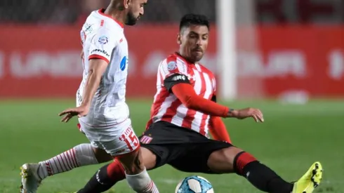 Jara es elegido como el mejor defensa de la última fecha en Argentina