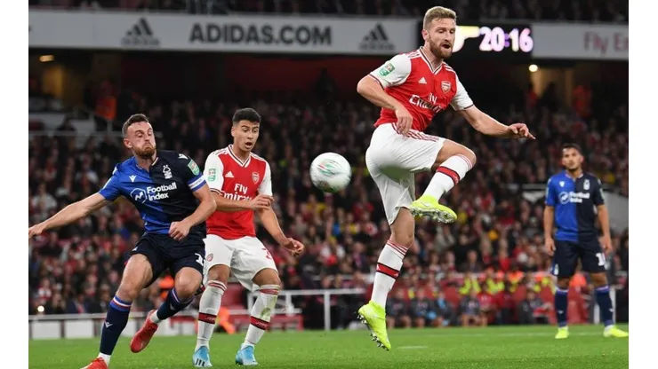 Mustafi en llamas: "No soy el segundo peor defensa del mundo"
