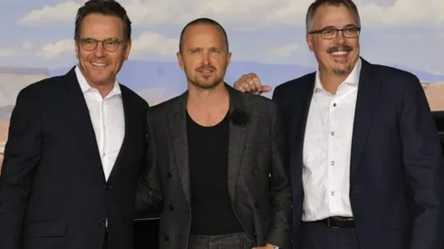 Los protagonistas de la alabada serie y el creador Vince Gilligan.