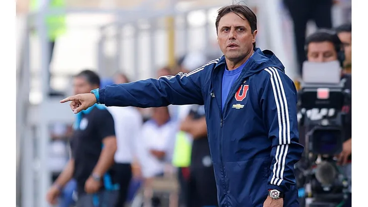 Ángel Guillermo Hoyos asume la banca de Aldosivi en Argentina