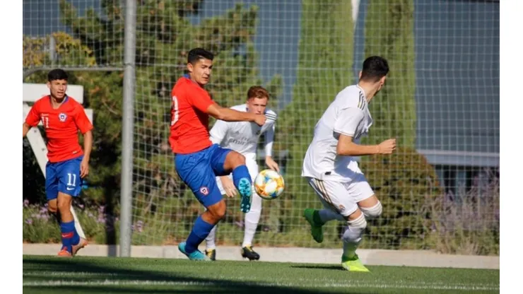 Luis Rojas fue motor del mediocampo chileno en la Ciudad Deportiva Real Madrid