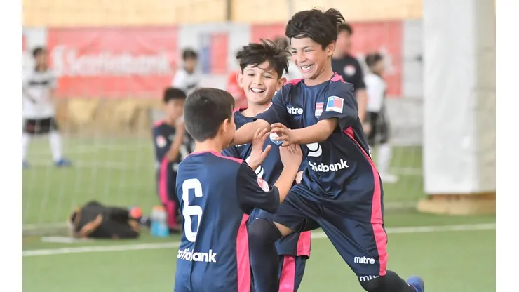 Varios colegios celebraron en el inicio del Campeonato Infantil Scotiabank en la ciudad de Temuco.