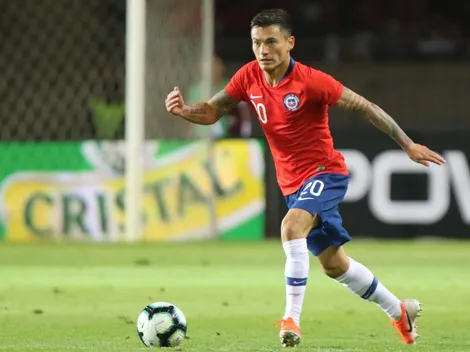 Charles Aránguiz queda fuera de la Roja por fractura en un pie