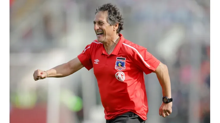 Mario Salas vuelto loco tras el agónico triunfo ante la U.