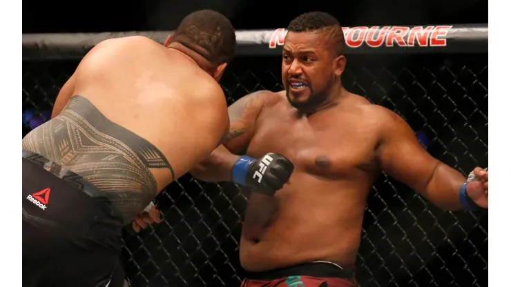 Video | De Castro noquea brutalmente y de un golpe a Tafa en UFC 243