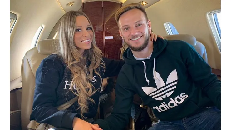 Raquel Mauri le prestó el ropero a su hombre, Iván Rakitic