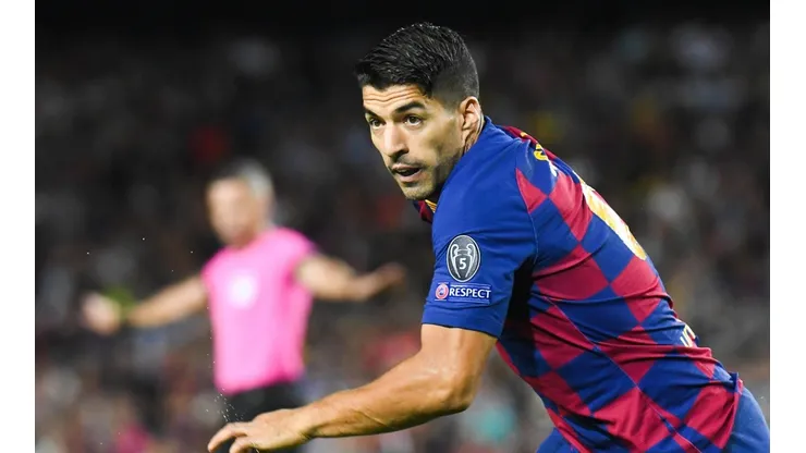 Luis Suárez marcó tras gran centro de Arturo Vidal.