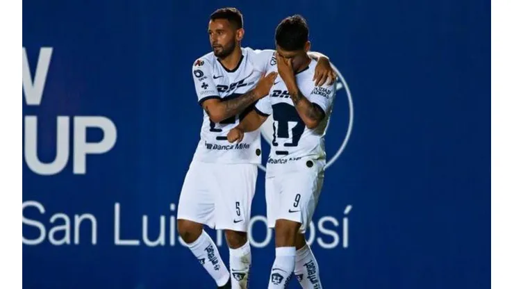 Video: Felipe Mora vuelve a sonreír con dos pepitas en tierras aztecas