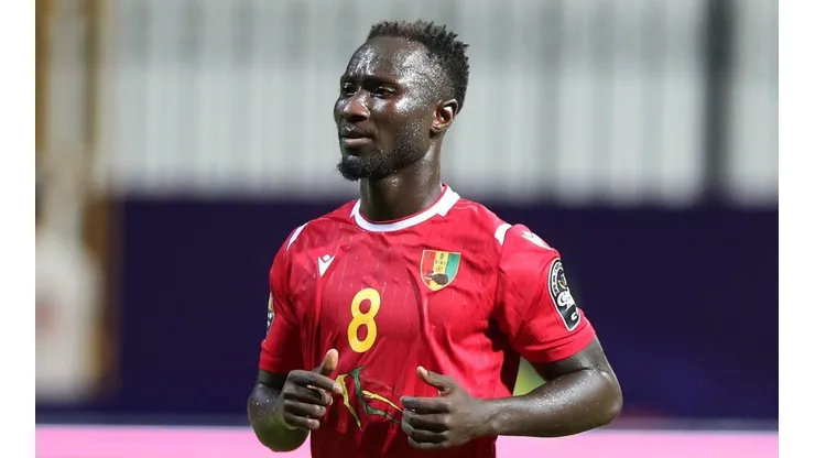 Naby Keita enfrentará a Chile.