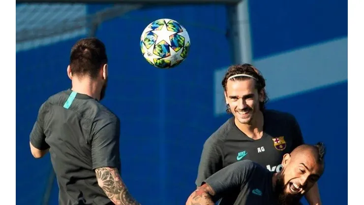 Lio, Griezmann y el Rey Arturo en el Barcelona.