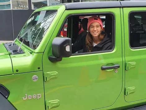 Potencia a todo color: Tiane Endler recibe un Jeep Wrangler tras su suceso en The Best