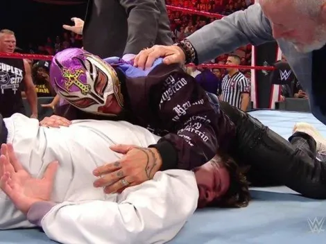 Brock Lesnar le da una brutal paliza a Rey Mysterio y a su hijo