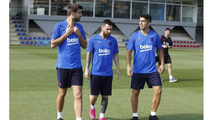 Lionel Messi estuvo entrenando a la par del grupo.