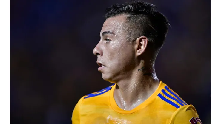 Eduardo Vargas no vio minutos en el Clásico Regio.