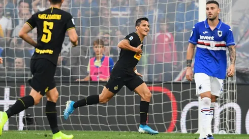 Dos goles de Alexis ante Sampdoria.