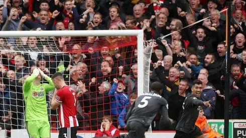 Liverpool gana con lo justo y con regalo del arquero rival