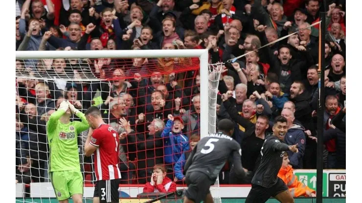 Liverpool gana con lo justo y con regalo del arquero rival