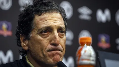 Mario Salas tuvo un entredicho con un periodista en la sala de prensa del estadio Monumental