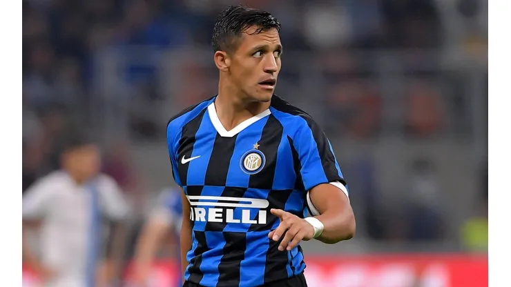 Alexis suma minutos contra Lazio.