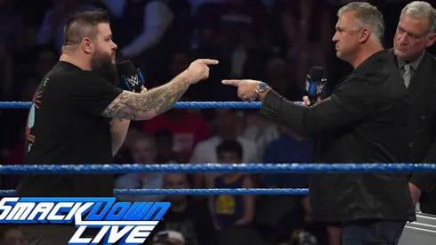 Owens reta a Shane a una lucha de todo o nada en Hell in a Cell