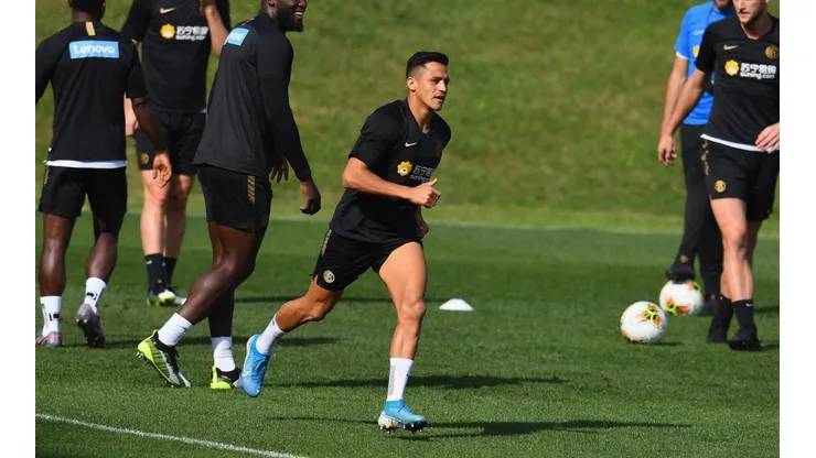 Alexis Sánchez espera su oportunidad para ser titular en el Inter de Milán.