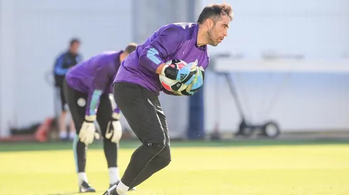 Claudio Bravo reaparece en el arco de los ciudadanos en la Copa de la Liga.