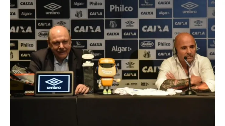 Presidente del Santos sale a respaldar a Jorge Sampaoli
