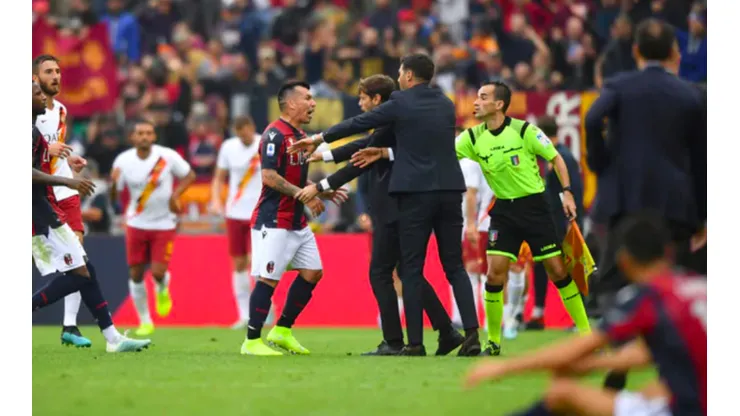 ¡El Pitbull muestra los dientes! Gary Medel no perdona festejos de la Roma y se va contra la banca completa