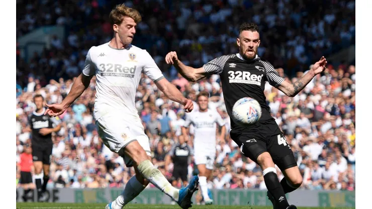 El Leeds de Bielsa dejó los tres puntos sobre el final.