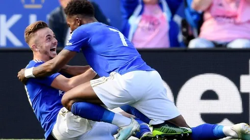 Leicester le gana a Tottenham en emotiva remontada y queda segundo en la Premier