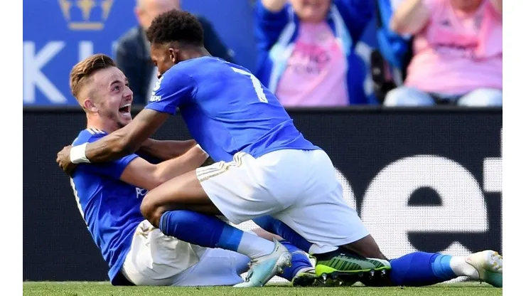 Leicester le gana a Tottenham en emotiva remontada y queda segundo en la Premier